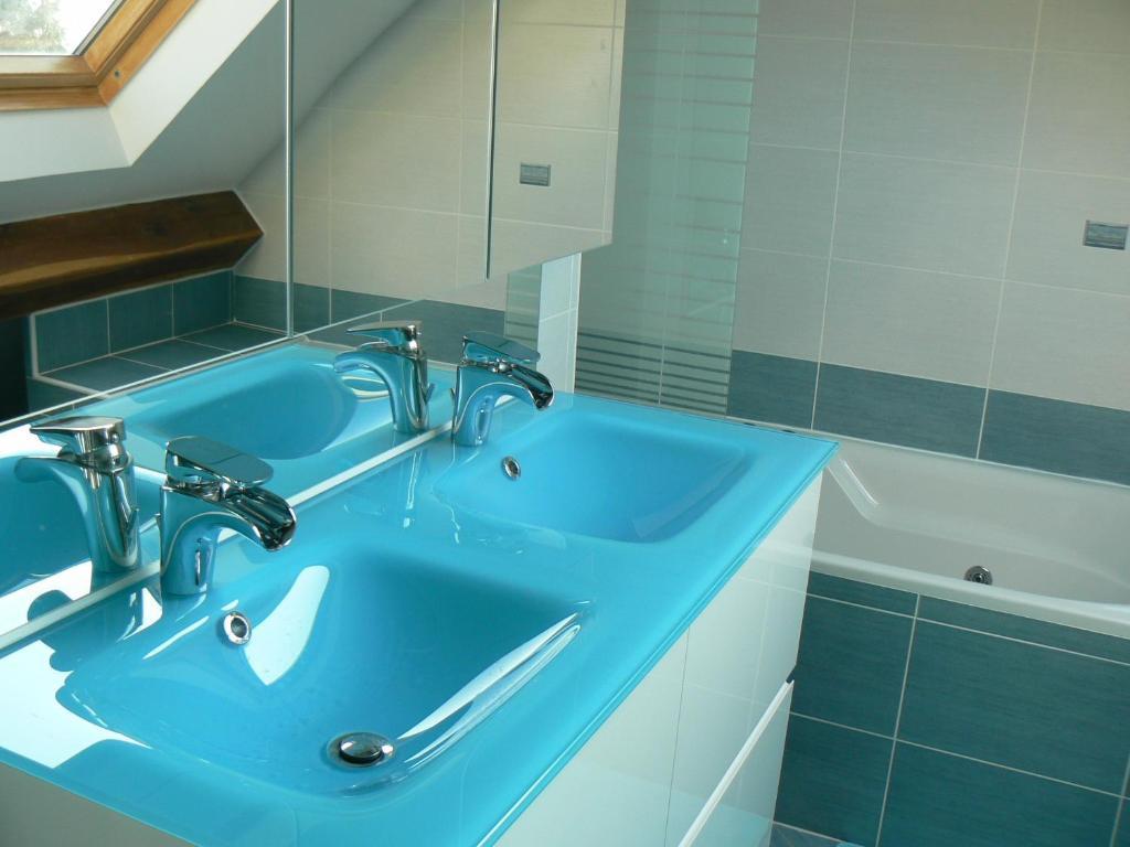 Le Manoir Des Chapelles Bed & Breakfast Venoy Bilik gambar