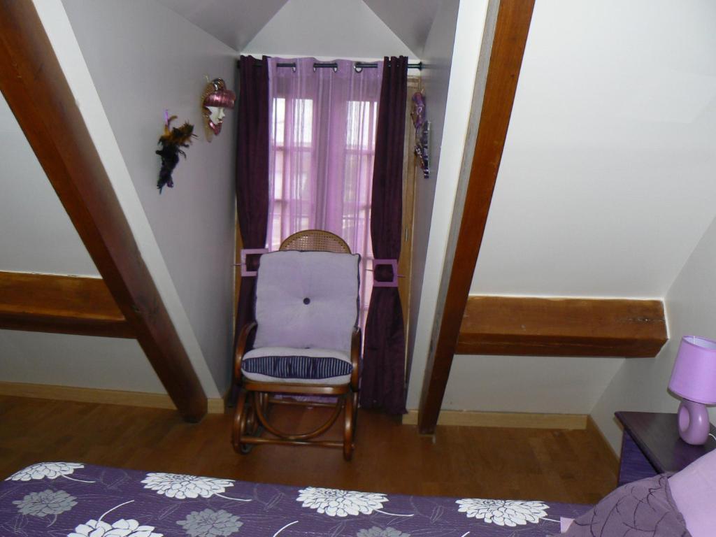 Le Manoir Des Chapelles Bed & Breakfast Venoy Bilik gambar